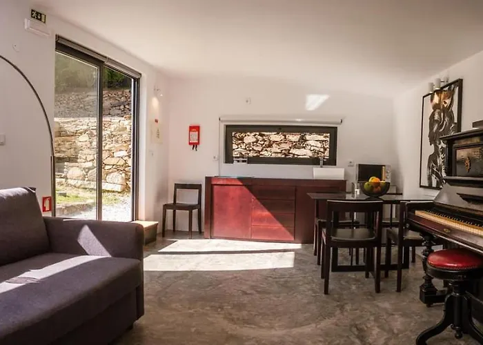 Babhouse Jardim Oliveiras Nagoselo do Douro